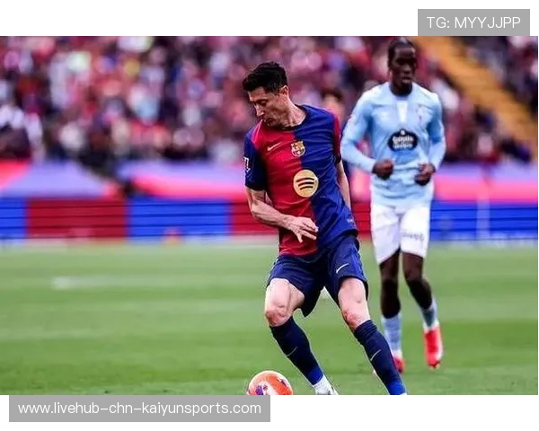 埃因霍温研究梅西式穿针引线：足球天才的秘密武器揭秘